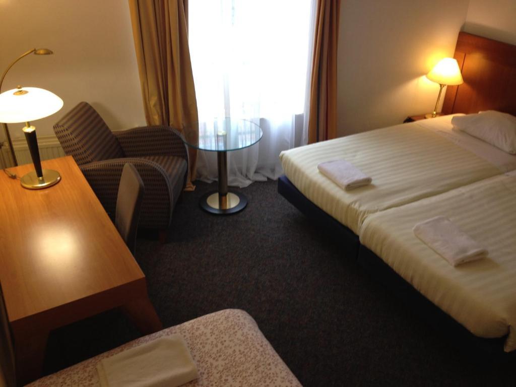 Hotel Alfa Άμστερνταμ Δωμάτιο φωτογραφία